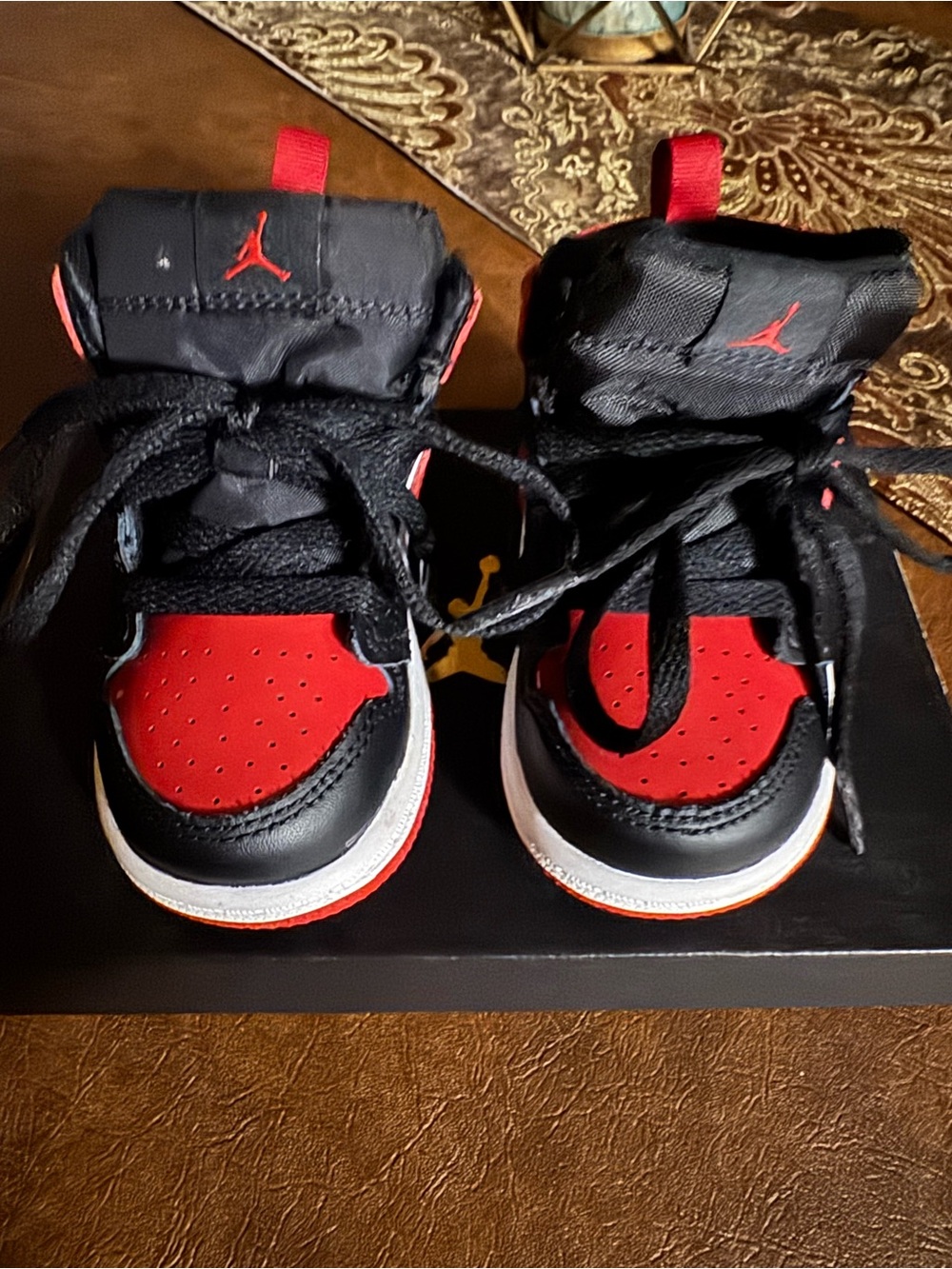 JORDAN 1 MID SE (TD) BLACK/VARSITY RED-WHITE NOIR Size 5c